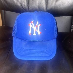 Nissun Cap Blue NY Hearts Trucker